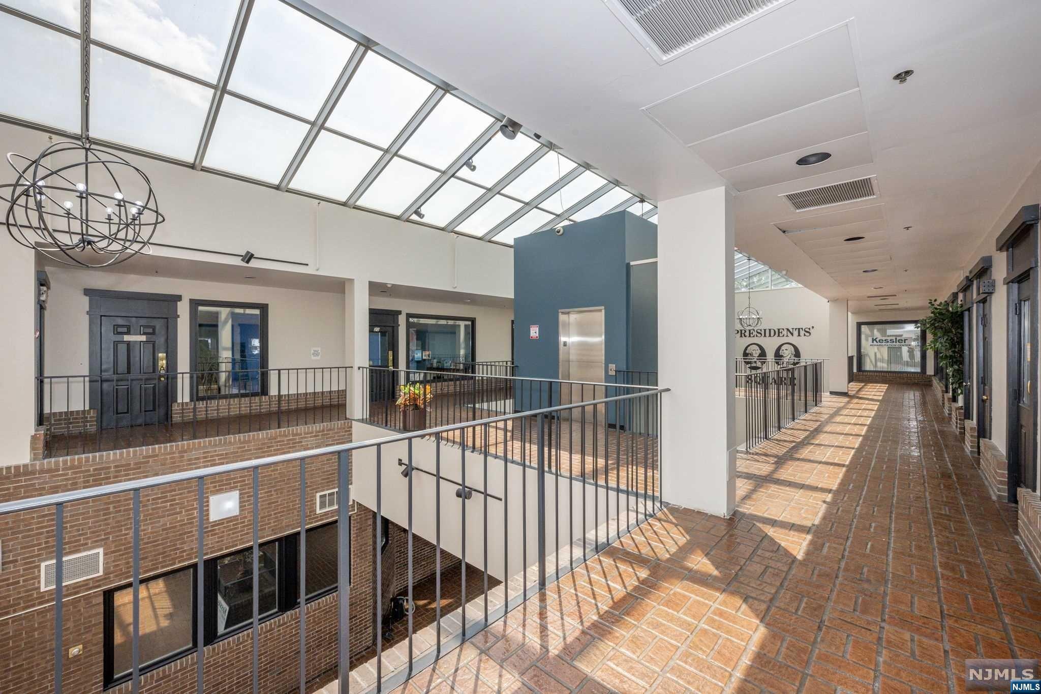 125 Washington Avenue Unit: 4