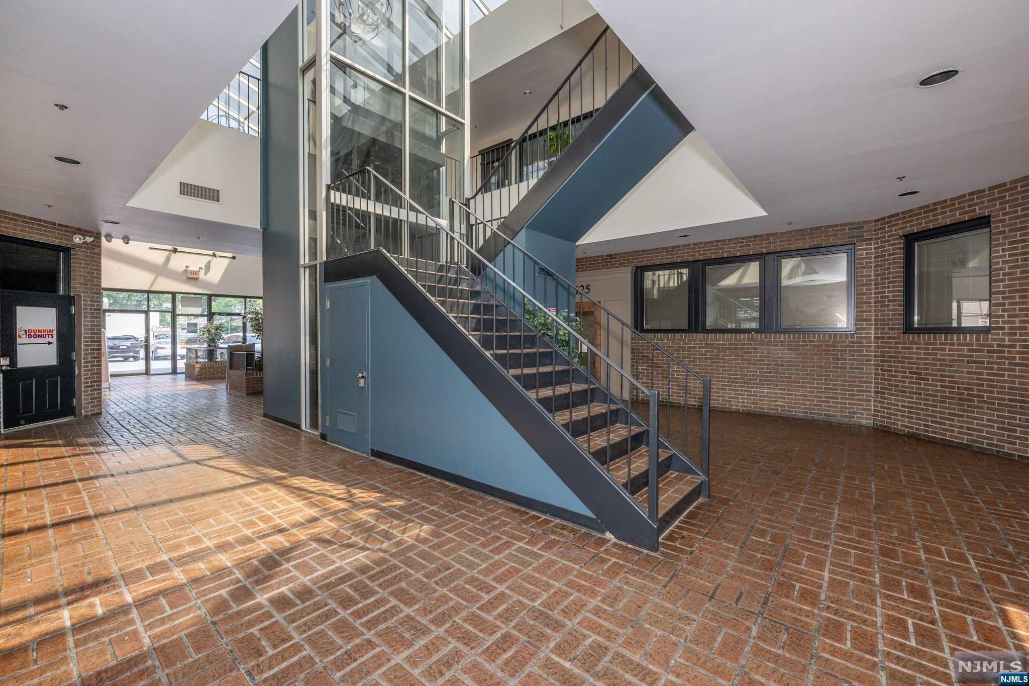 125 Washington Avenue Unit: 4