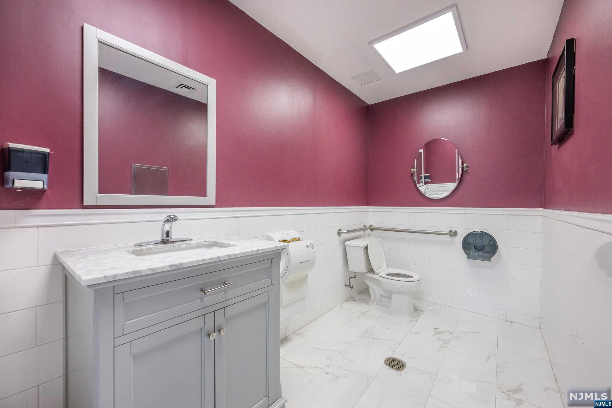 125 Washington Avenue Unit: 4