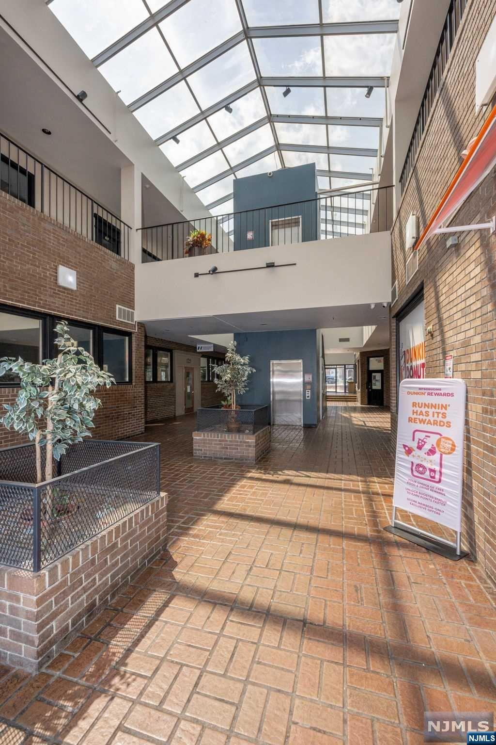125 Washington Avenue Unit: 4