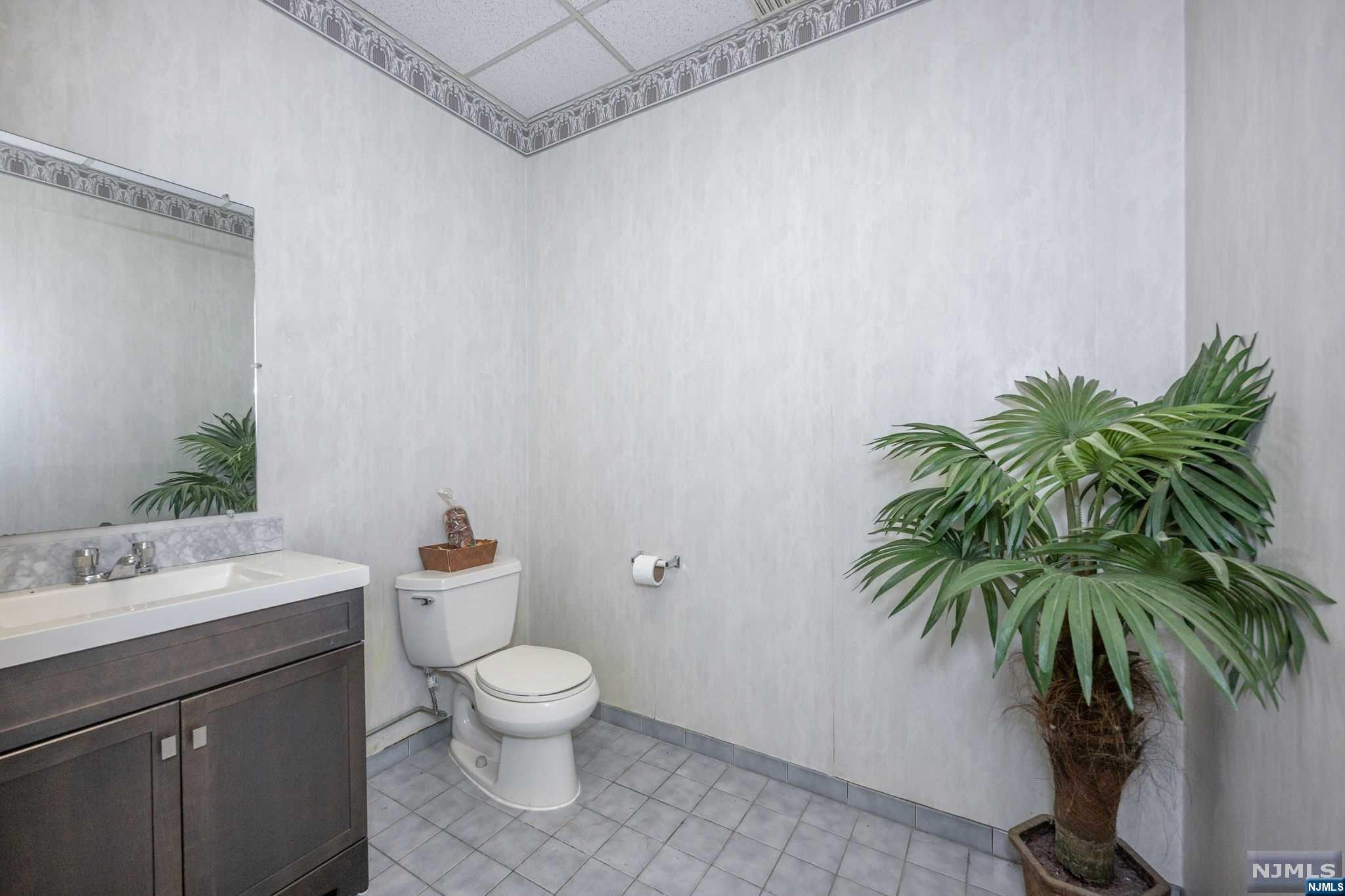 125 Washington Avenue Unit: 4