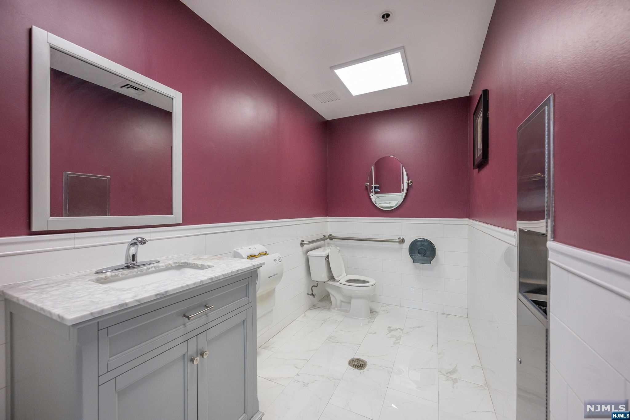 125 Washington Avenue Unit: 4