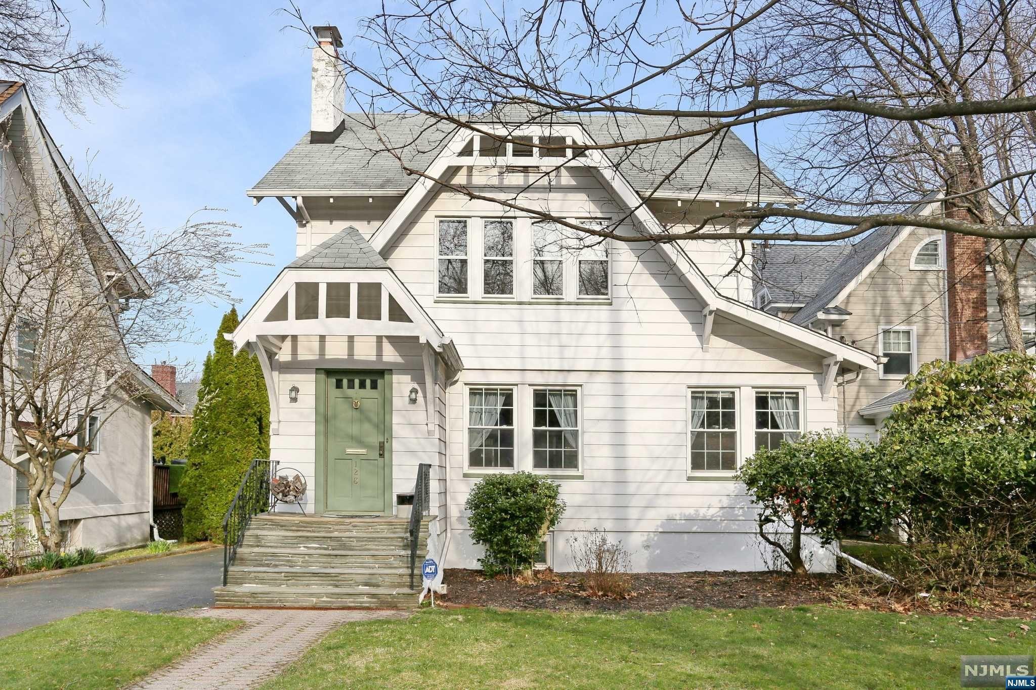 128 Glenwood Avenue