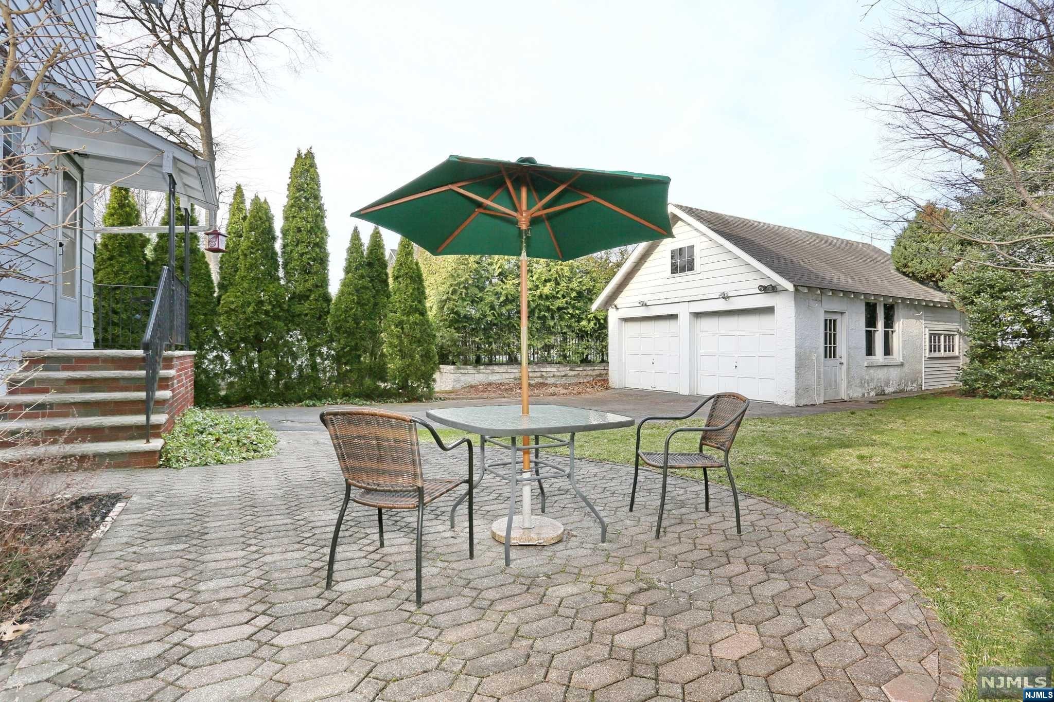 128 Glenwood Avenue