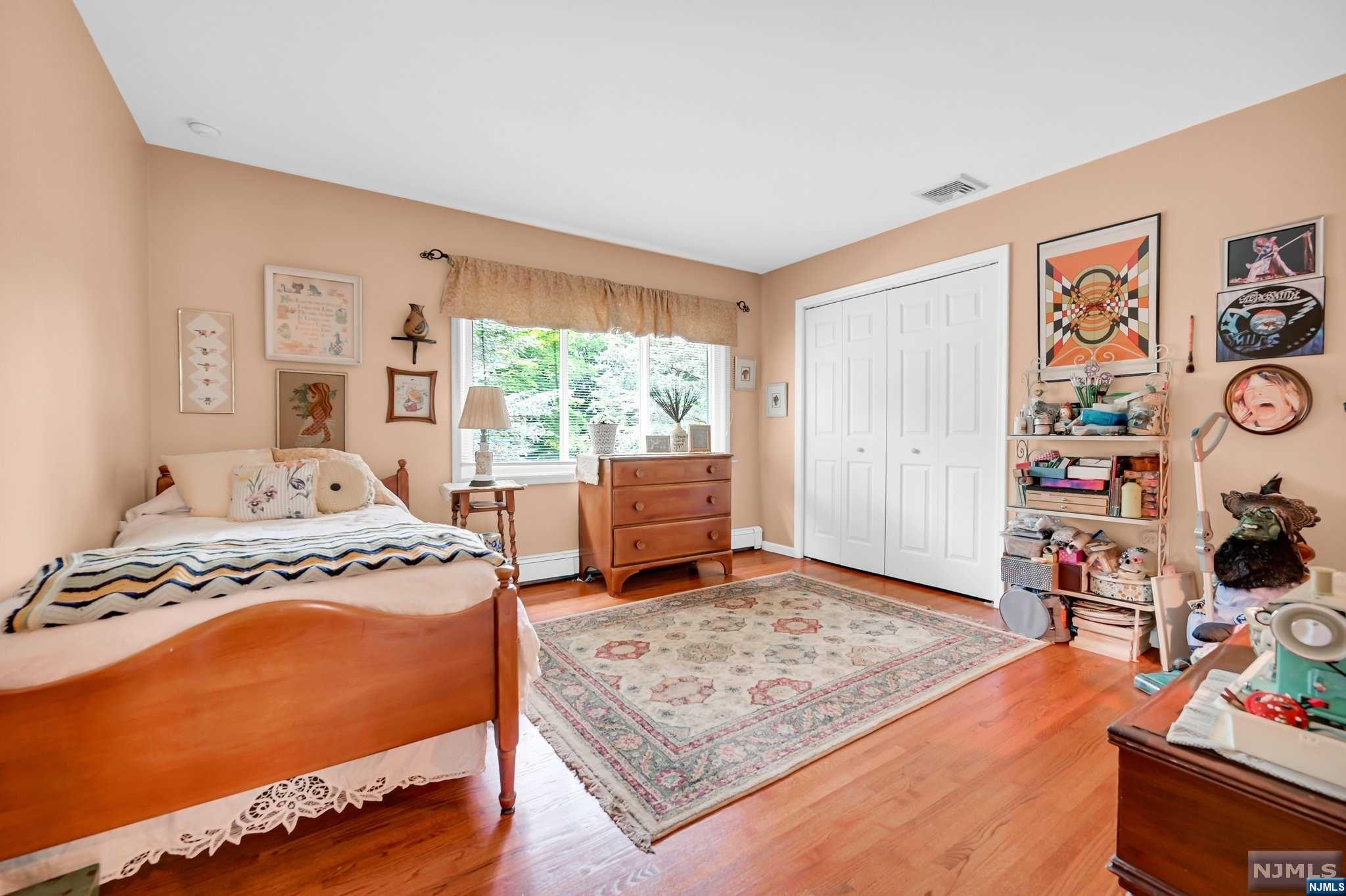 2 Dena Court