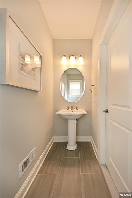 22 Arden Place
