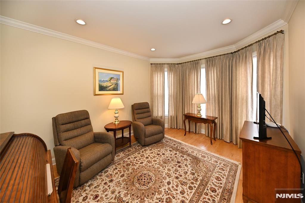 22 Arden Place