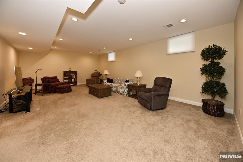 22 Arden Place