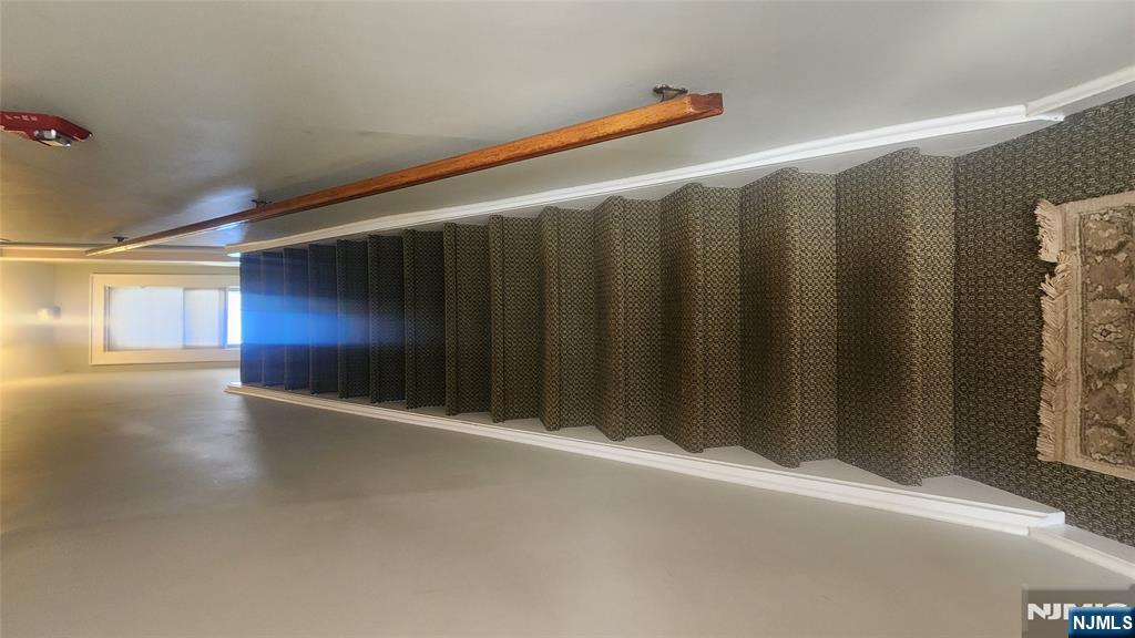 258 Everett Apt 1