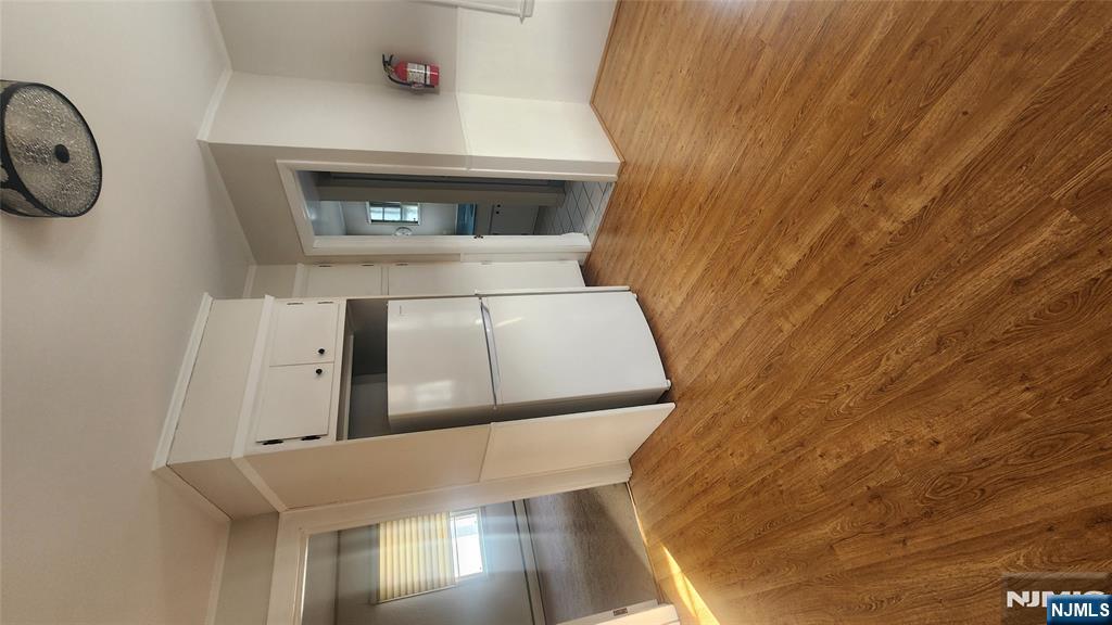 258 Everett Apt 1