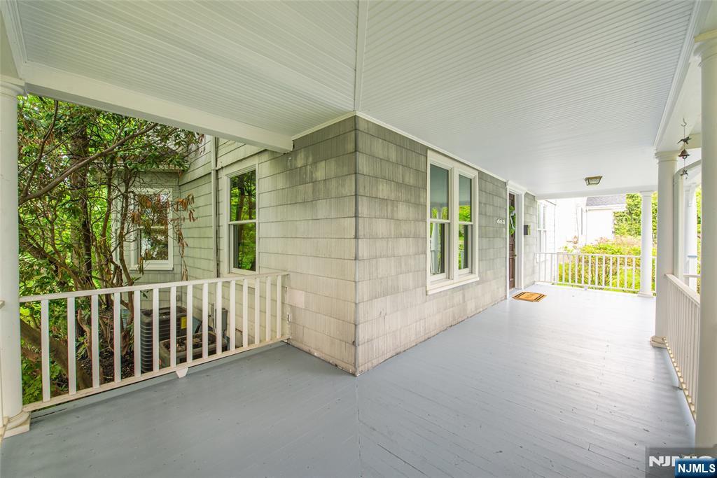 683 Lotus Avenue
