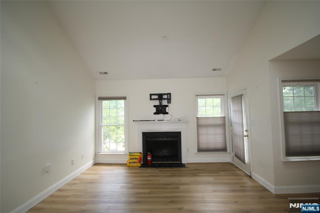 30 Cliff Drive