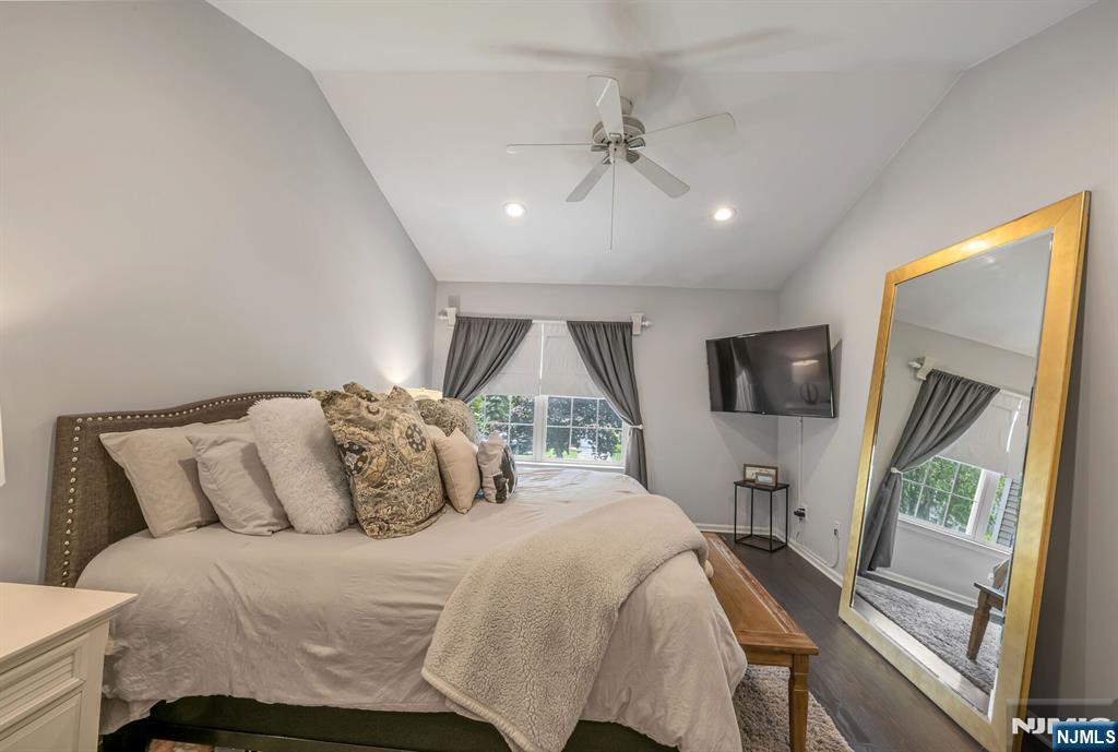 412 Green Mountain Road