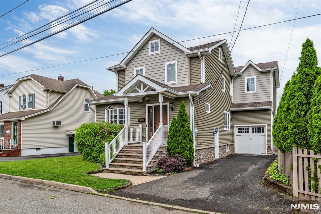 52 Woodward Street