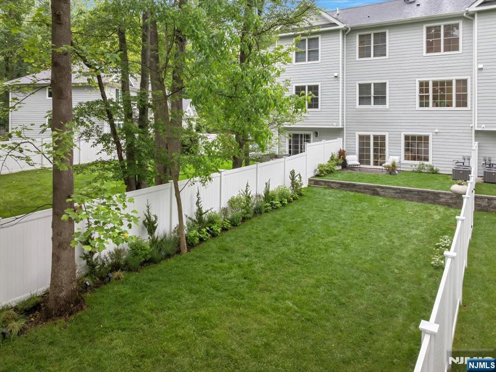110 Mason Court 2H