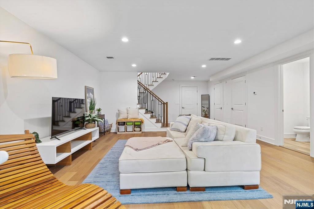 110 Mason Court 2H