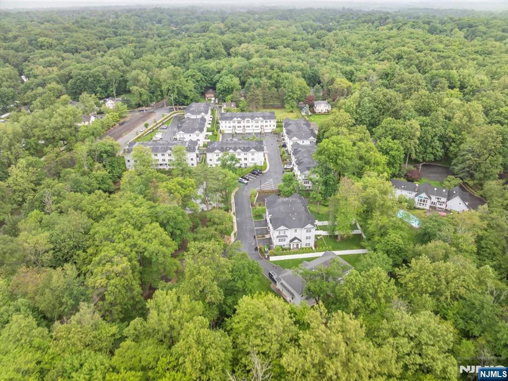 110 Mason Court 2H