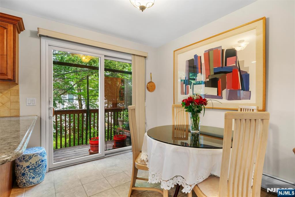 48 Skymark Court
