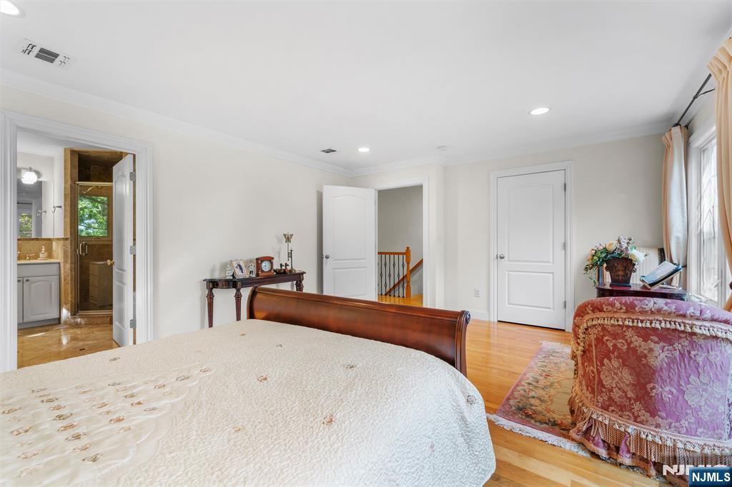 48 Skymark Court