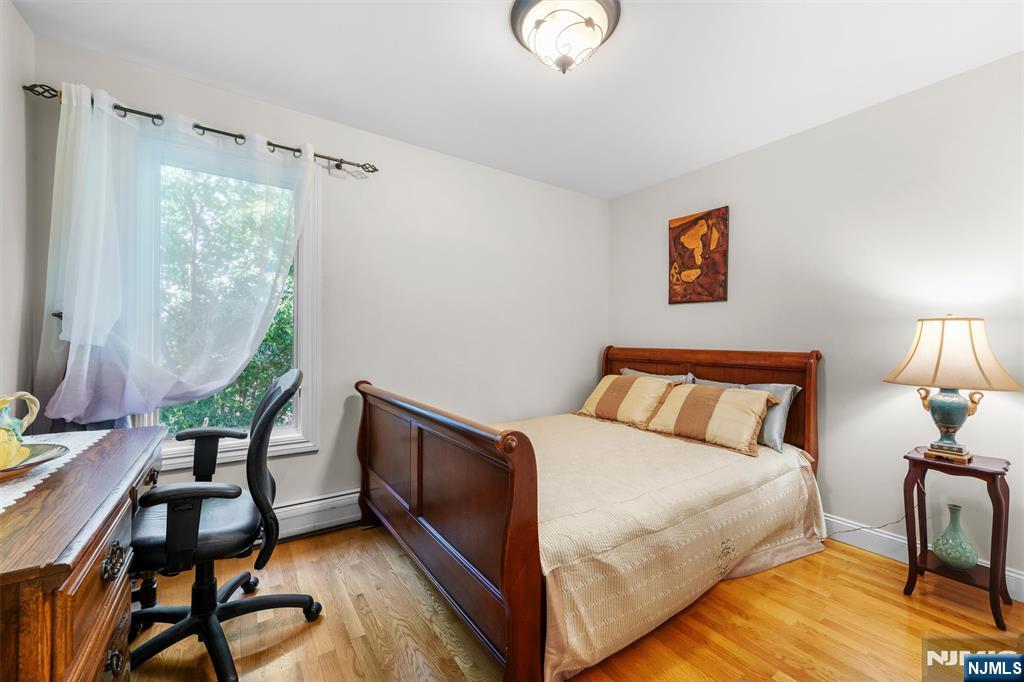 48 Skymark Court