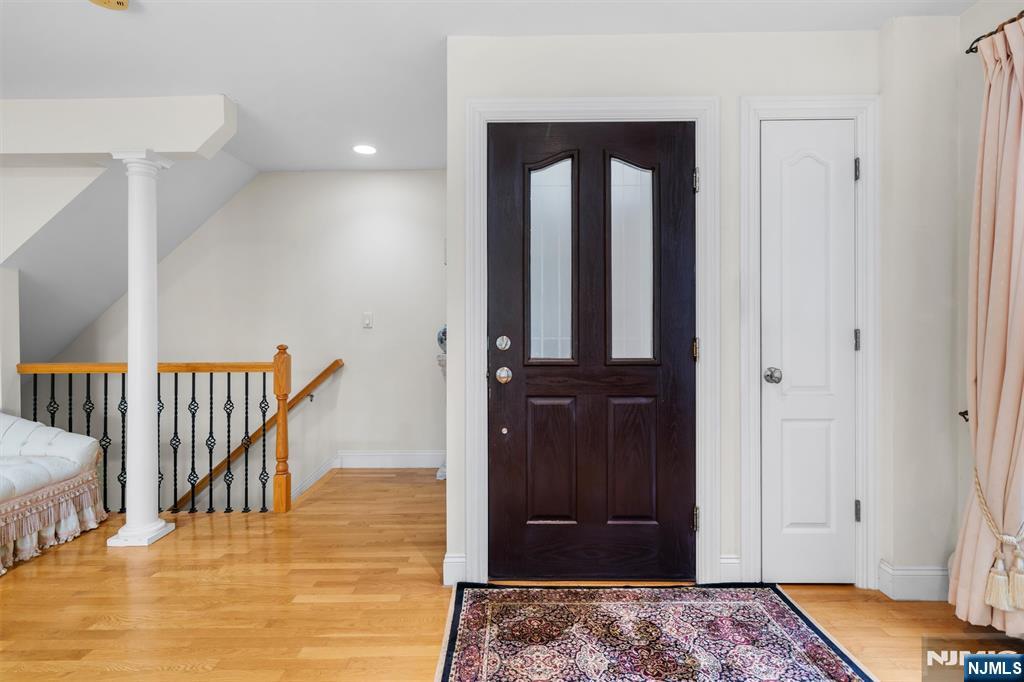 48 Skymark Court