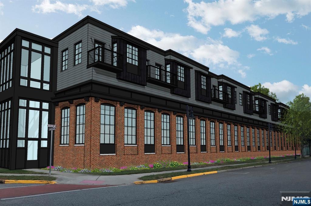 315 Railroad Avenue 114
