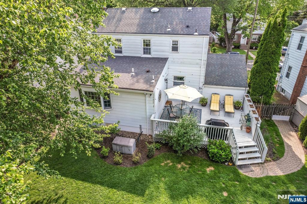 101 Hillcrest Drive