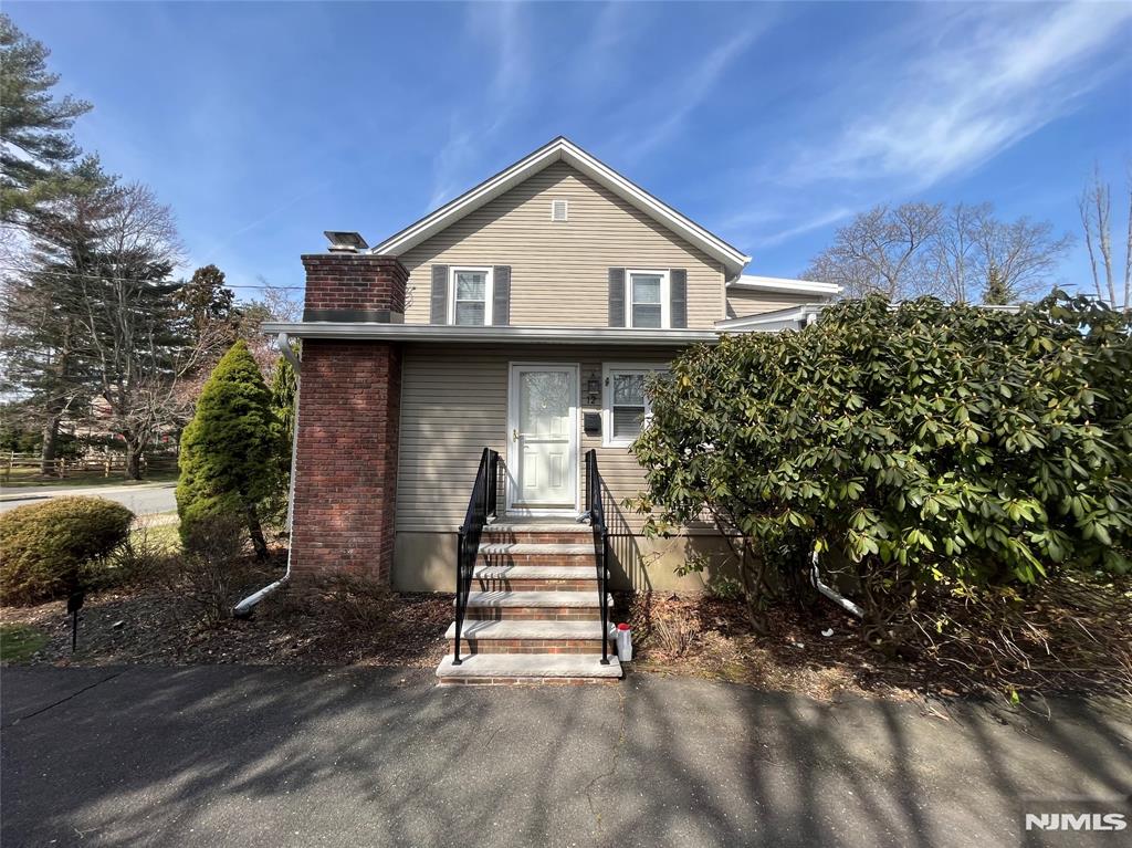 12 W Maple Avenue