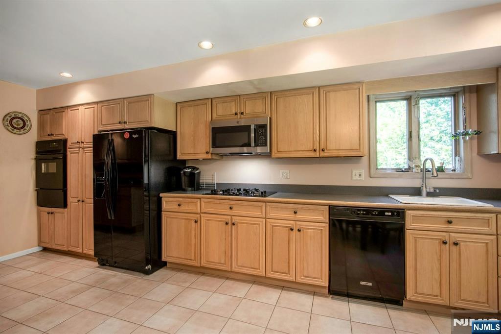 42 Lohs Place