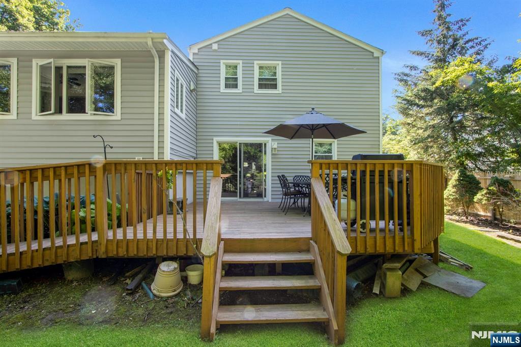 42 Lohs Place