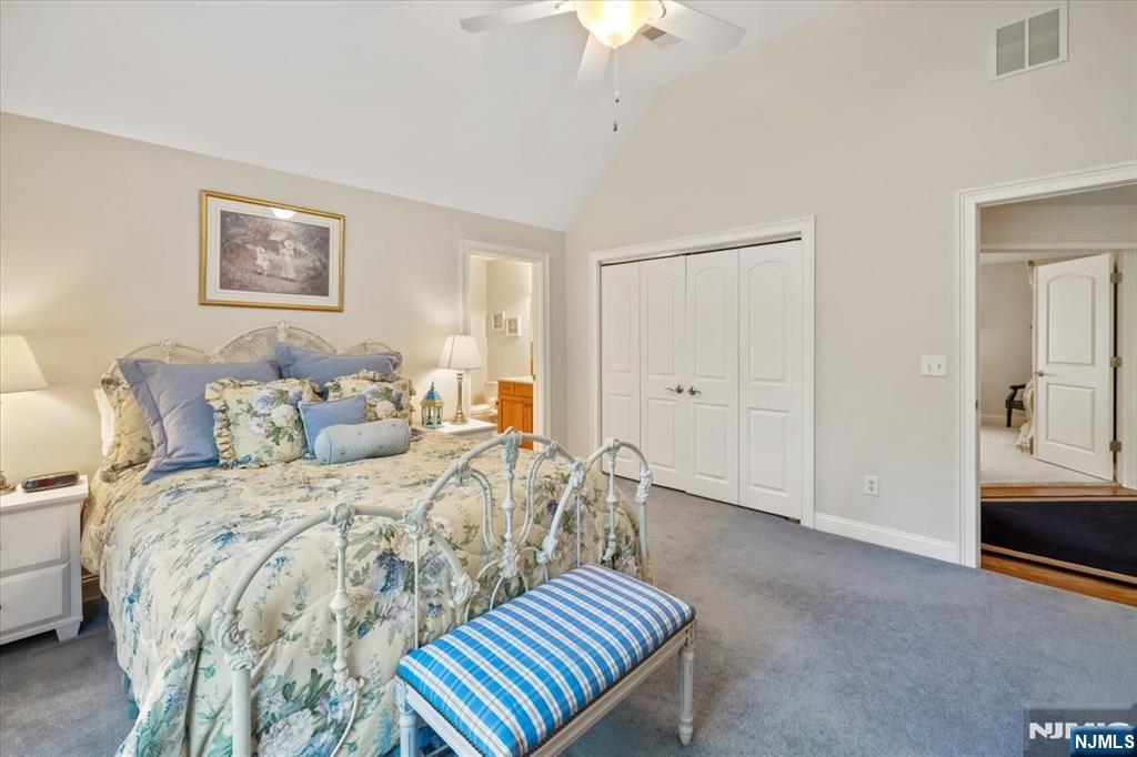 2 Woodcrest Court