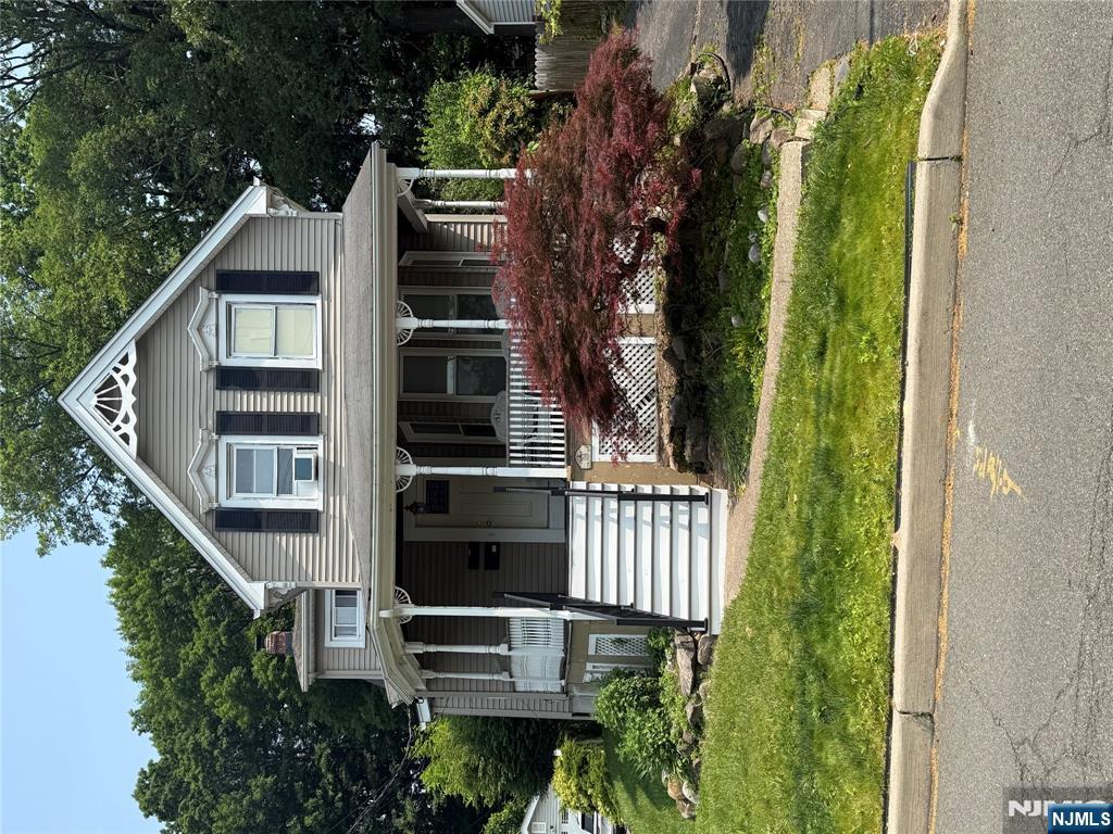 114 Colony Avenue