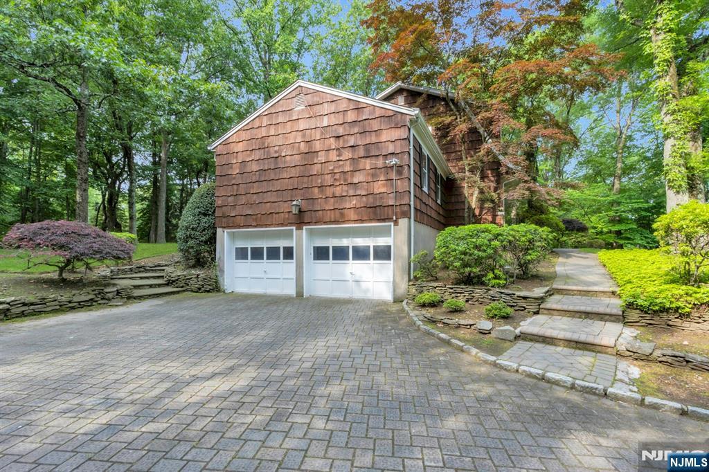 7 Frasco Lane