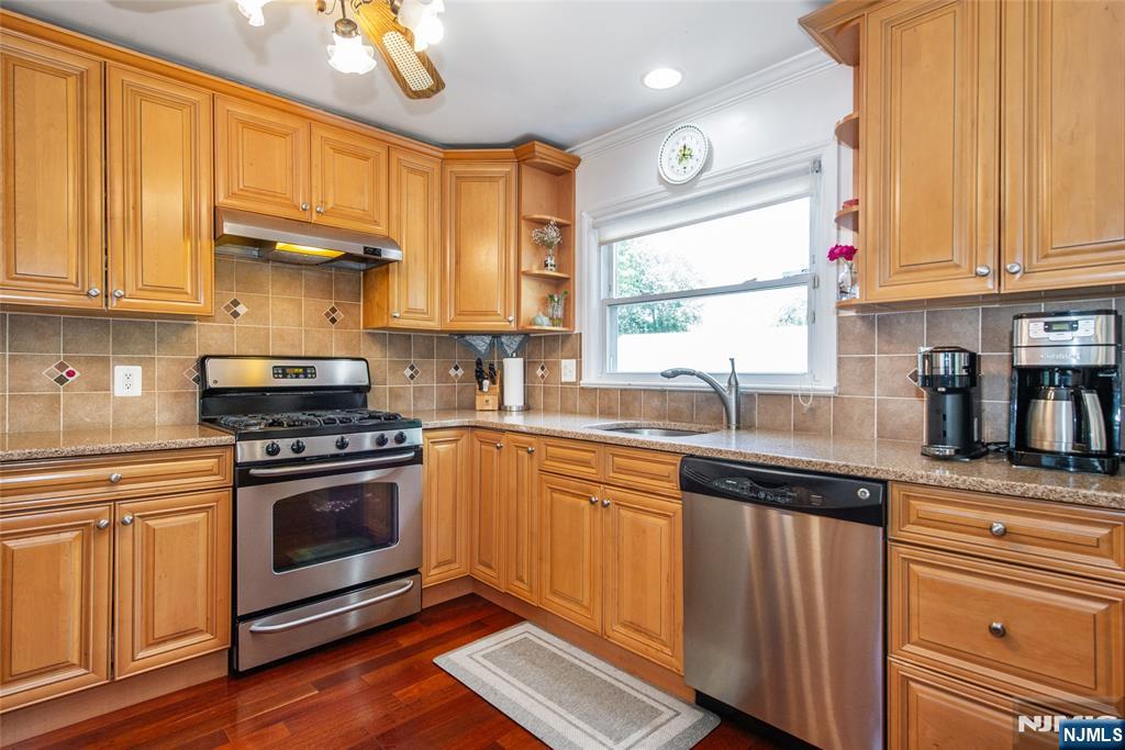 141 Lexington Avenue