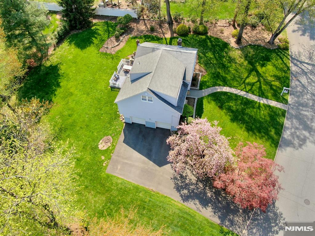 122 Royal Drive