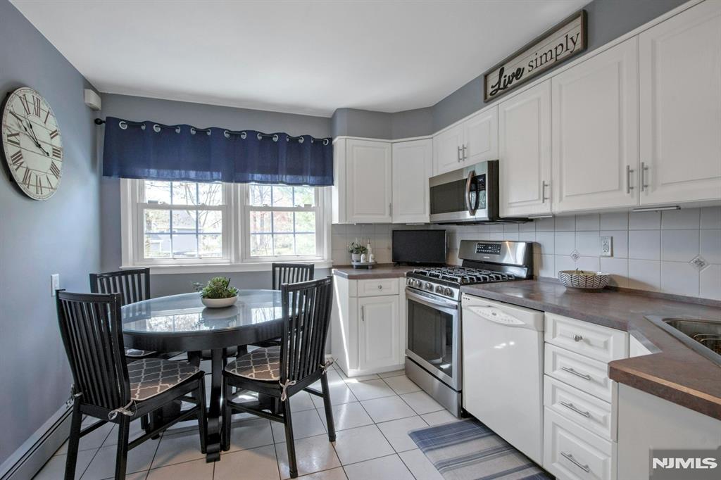 122 Royal Drive
