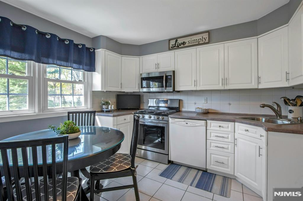 122 Royal Drive
