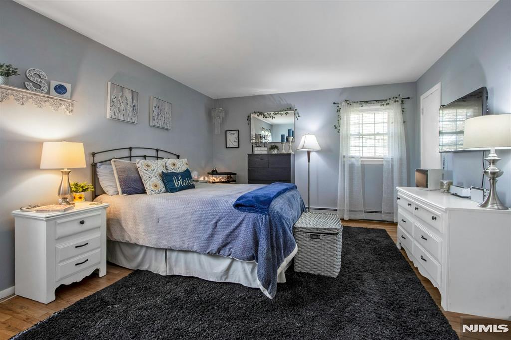 122 Royal Drive