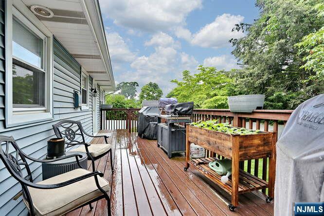 233 Highland Avenue