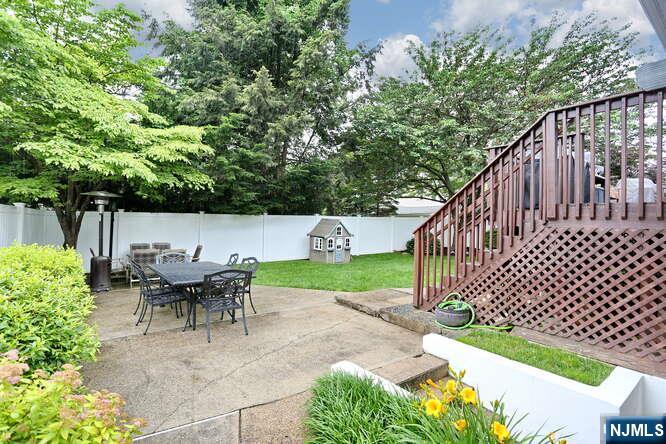 233 Highland Avenue