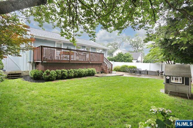 233 Highland Avenue