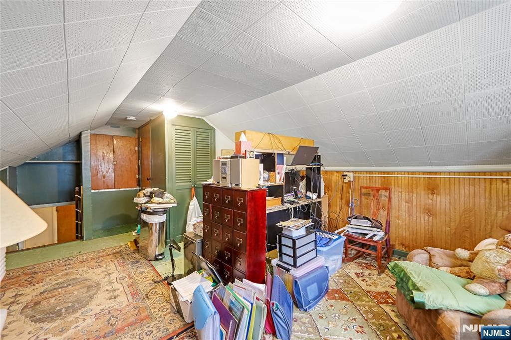 28 Urma Place