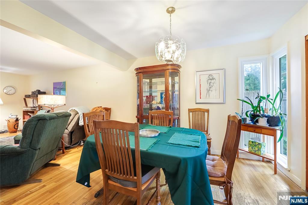28 Urma Place