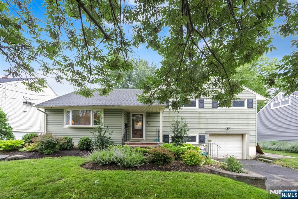 28 Urma Place