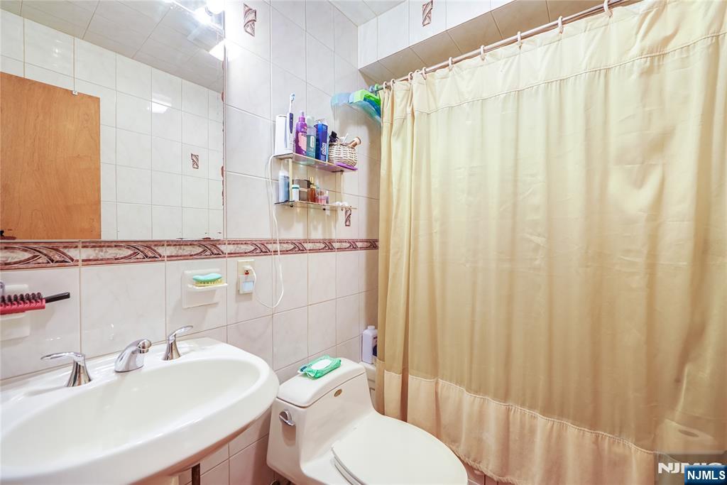 28 Urma Place