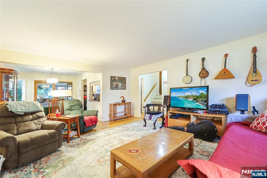 28 Urma Place