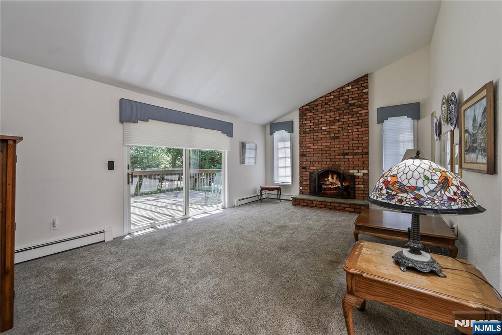 13 Heritage Road