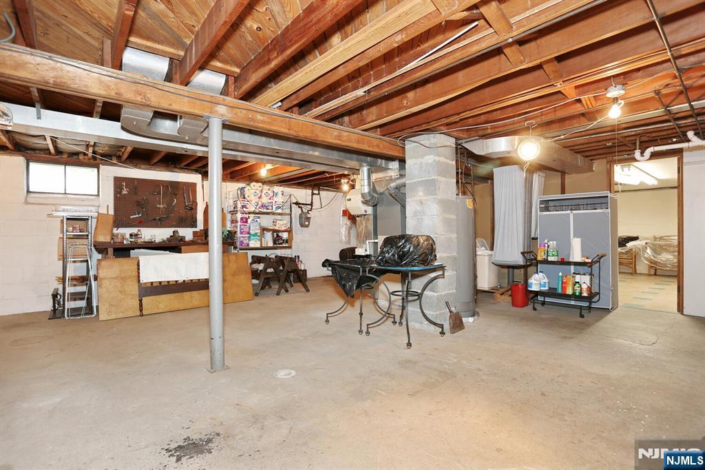 323 12th Street
