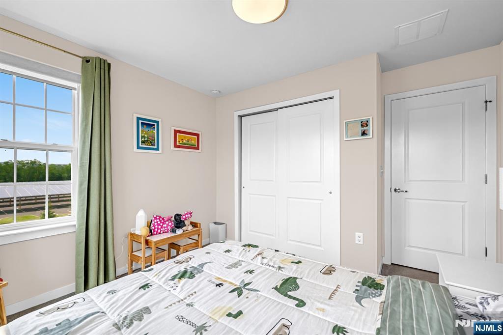2 Gerhard Place