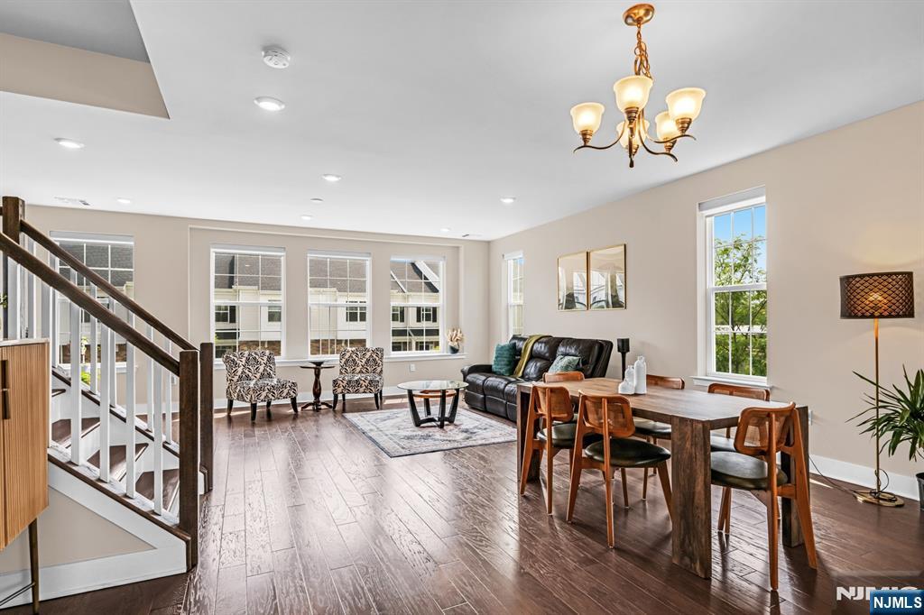 2 Gerhard Place